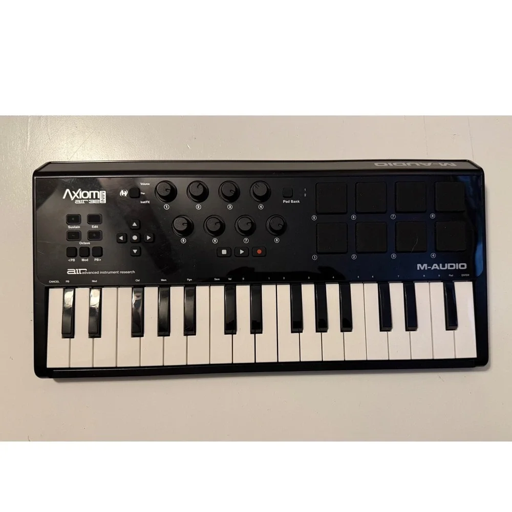 M‎ AUDIO AXIOM AIR 32 MINI USB MIDI CONTROLLER KEYBOARD PAD
